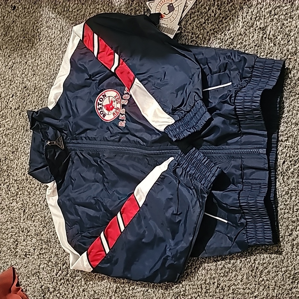 Brand new Boston Red Sox youth windbreaker size M 10-12
